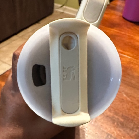 Stanley Cream Mug with Handle - Picture 5 of 7